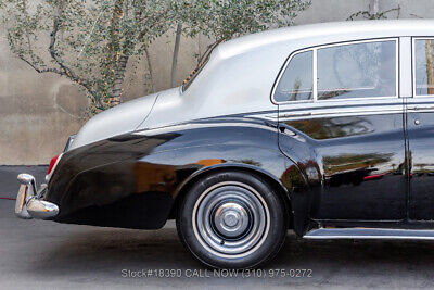 Rolls-Royce-Silver-Cloud-1957-Silver-Other-Color-0-10