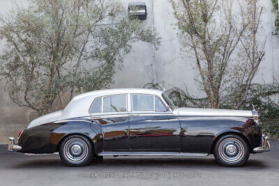 Rolls-Royce-Silver-Cloud-1957-Silver-Other-Color-0-3