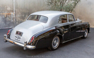 Rolls-Royce-Silver-Cloud-1957-Silver-Other-Color-0-4