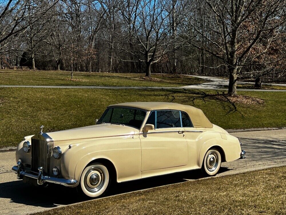 Rolls-Royce-Silver-Cloud-II-1962-Yellow-Tan-0-1