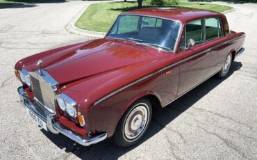 Rolls-Royce-Silver-Shadow-1966-Red-Beige-Connolly-hides-83686-1