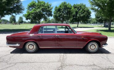 Rolls-Royce-Silver-Shadow-1966-Red-Beige-Connolly-hides-83686-15