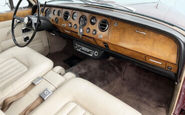 Rolls-Royce-Silver-Shadow-1966-Red-Beige-Connolly-hides-83686-28