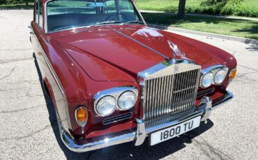 Rolls-Royce-Silver-Shadow-1966-Red-Beige-Connolly-hides-83686-3