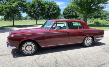 Rolls-Royce-Silver-Shadow-1966-Red-Beige-Connolly-hides-83686-7