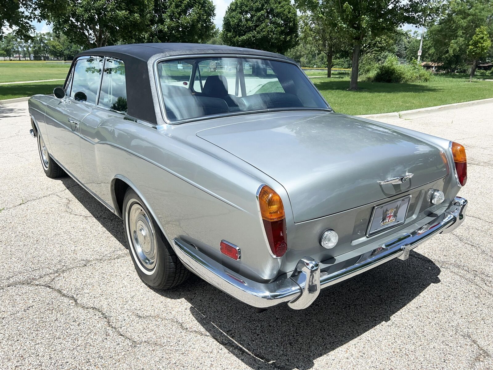 Rolls-Royce-Silver-Shadow-1970-Gray-Black-164958-10