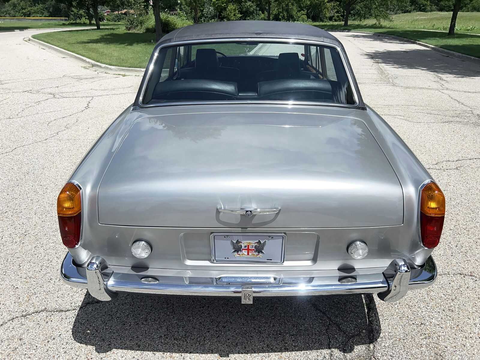 Rolls-Royce-Silver-Shadow-1970-Gray-Black-164958-11