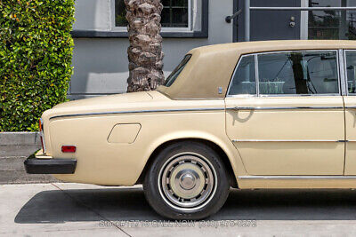 Rolls-Royce-Silver-Shadow-1975-White-Other-Color-0-10