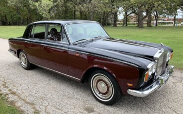 Rolls-Royce-Silver-Shadow-Berline-1969-Black-Red-128748-6