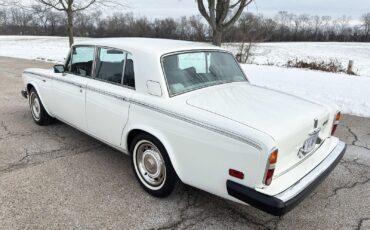 Rolls-Royce-Silver-Shadow-II-Berline-1979-White-Blue-23335-11