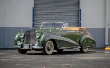 Rolls-Royce-Silver-SpiritSpurDawn-1952-Green-Tan-0-1