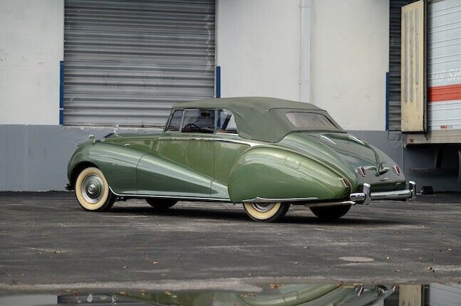 Rolls-Royce-Silver-SpiritSpurDawn-1952-Green-Tan-0-4