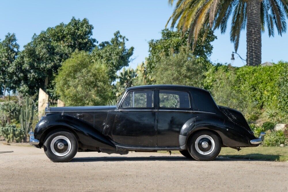 Rolls-Royce-Silver-SpiritSpurDawn-1953-Black-Tan-0-3