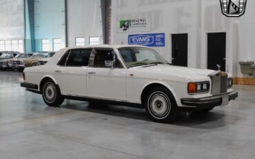 Rolls-Royce-Silver-SpiritSpurDawn-Berline-1986-White-Tan-25466-5