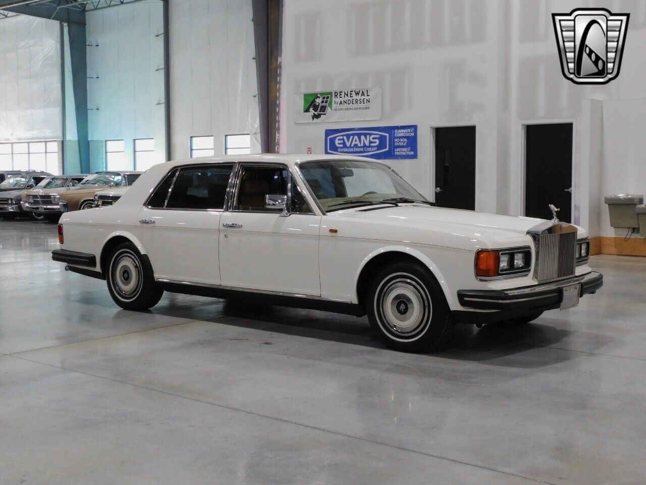 Rolls-Royce-Silver-SpiritSpurDawn-Berline-1986-White-Tan-25466-5