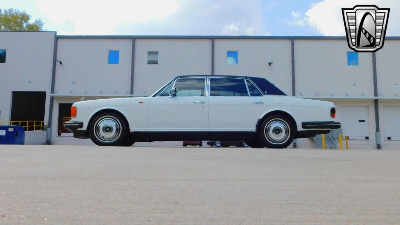 Rolls-Royce-Silver-SpiritSpurDawn-Berline-1989-White-Blue-101657-3