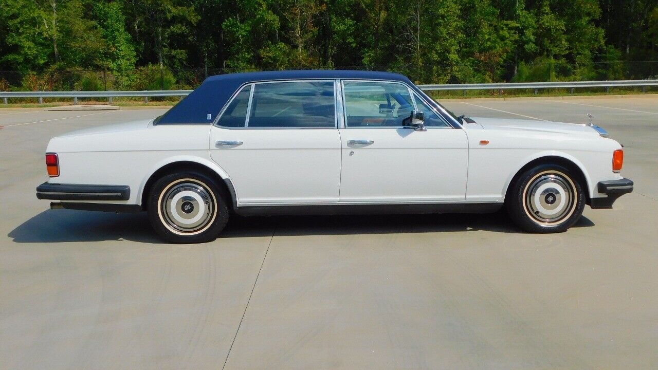 Rolls-Royce-Silver-SpiritSpurDawn-Berline-1989-White-Blue-101657-5