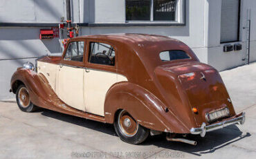 Rolls-Royce-Silver-Wraith-1947-Brown-Other-Color-0-6