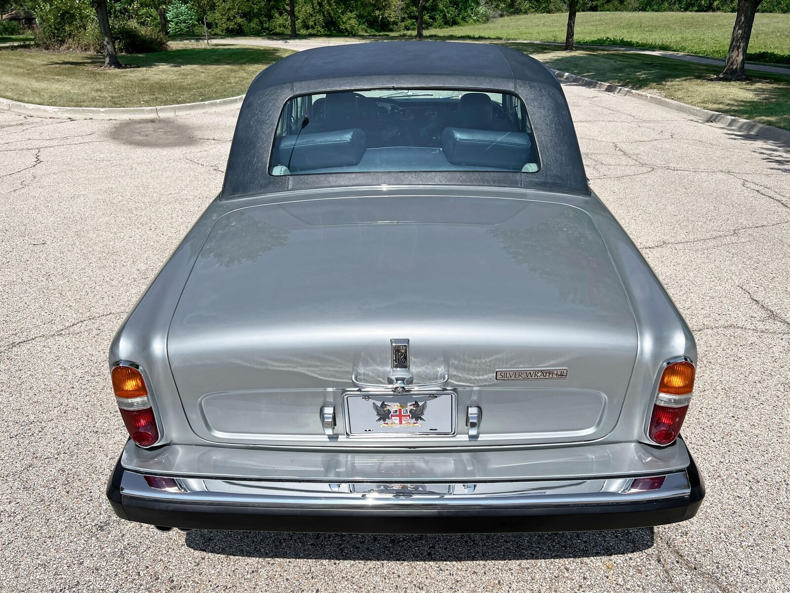 Rolls-Royce-Silver-Wraith-II-1977-Gray-Blue-58419-13