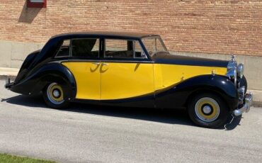 Rolls-Royce-Silver-wraith-1951-Yellow-Black-0-1