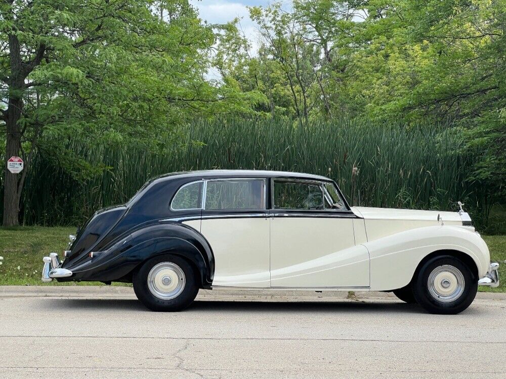 Rolls-Royce-Silver-wraith-1956-Black-Tan-0-1