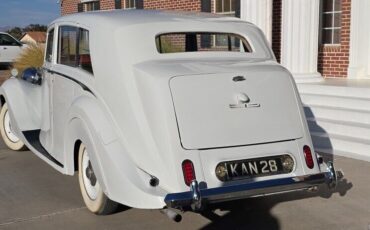 Rolls-Royce-Wraith-Limousine-1948-White-Red-32187-6