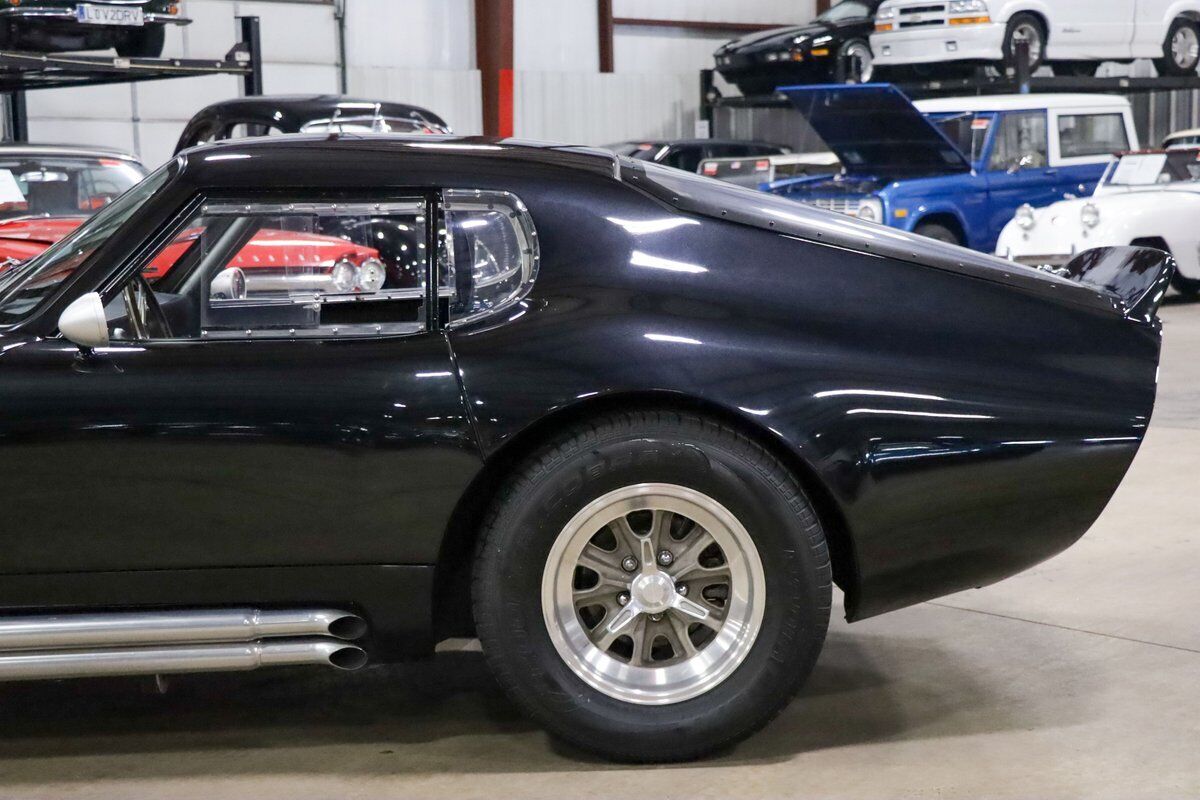 Shelby-Daytona-Coupe-1965-Black-Black-40911-4