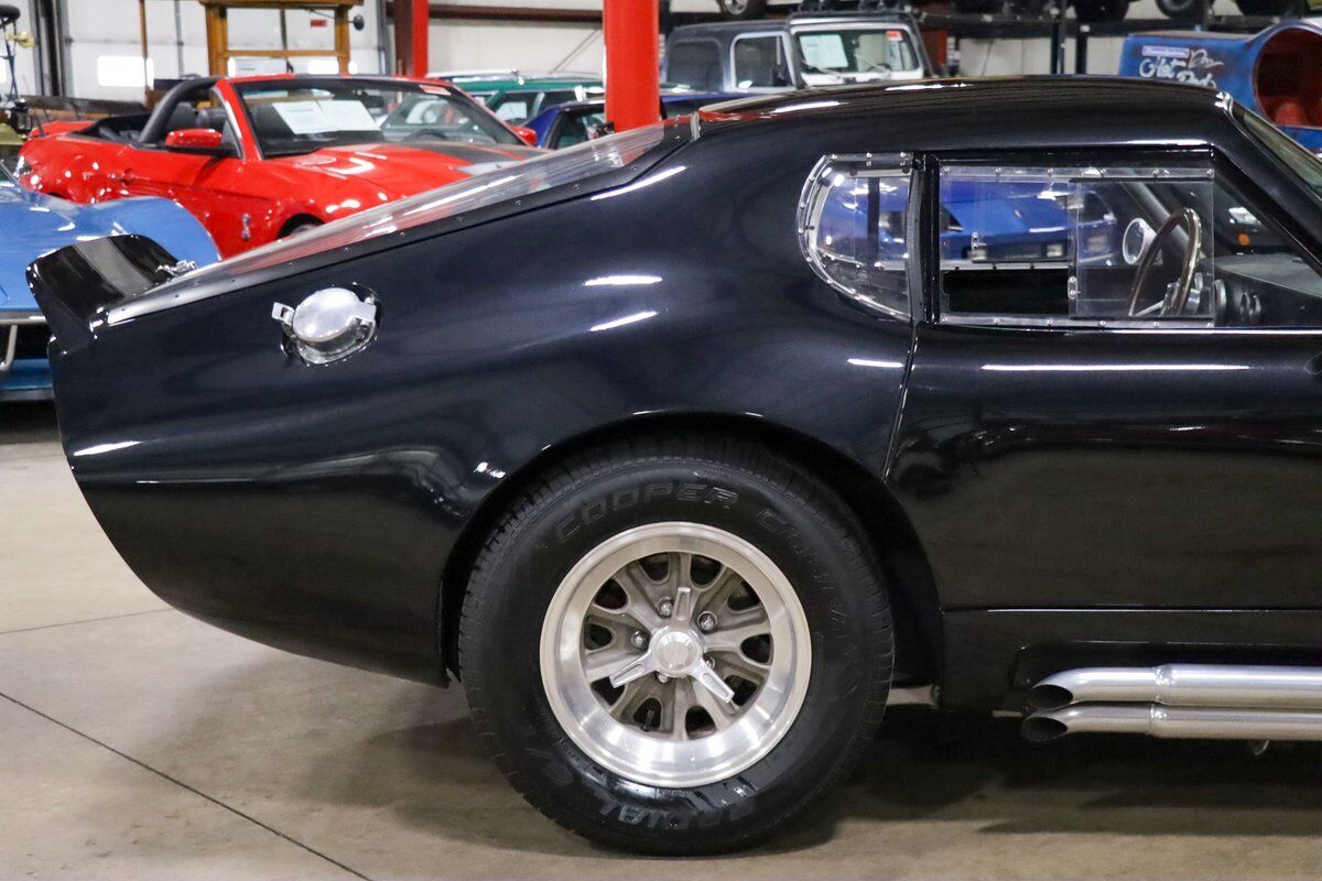 Shelby-Daytona-Coupe-1965-Black-Black-40911-8