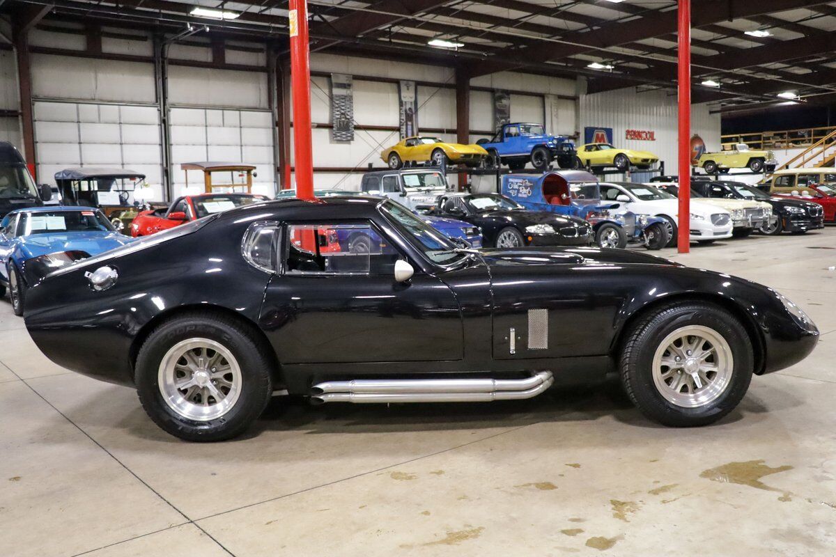 Shelby-Daytona-Coupe-1965-Black-Black-40911-9