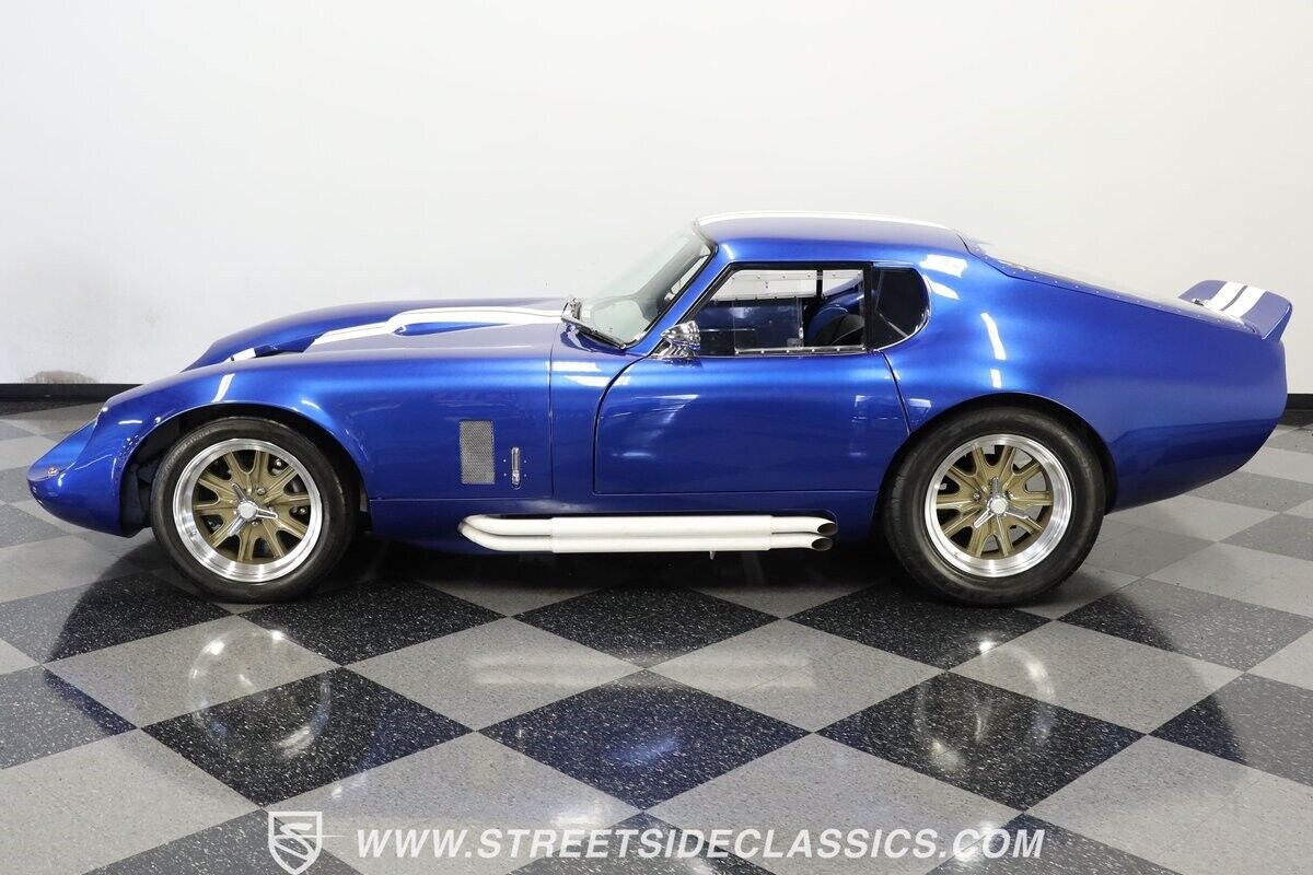 Shelby-Daytona-Coupe-1965-Blue-Black-0-2