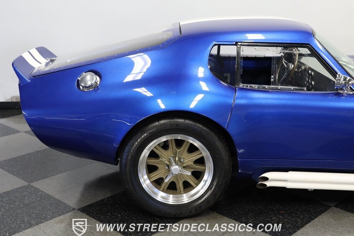 Shelby-Daytona-Coupe-1965-Blue-Black-0-27