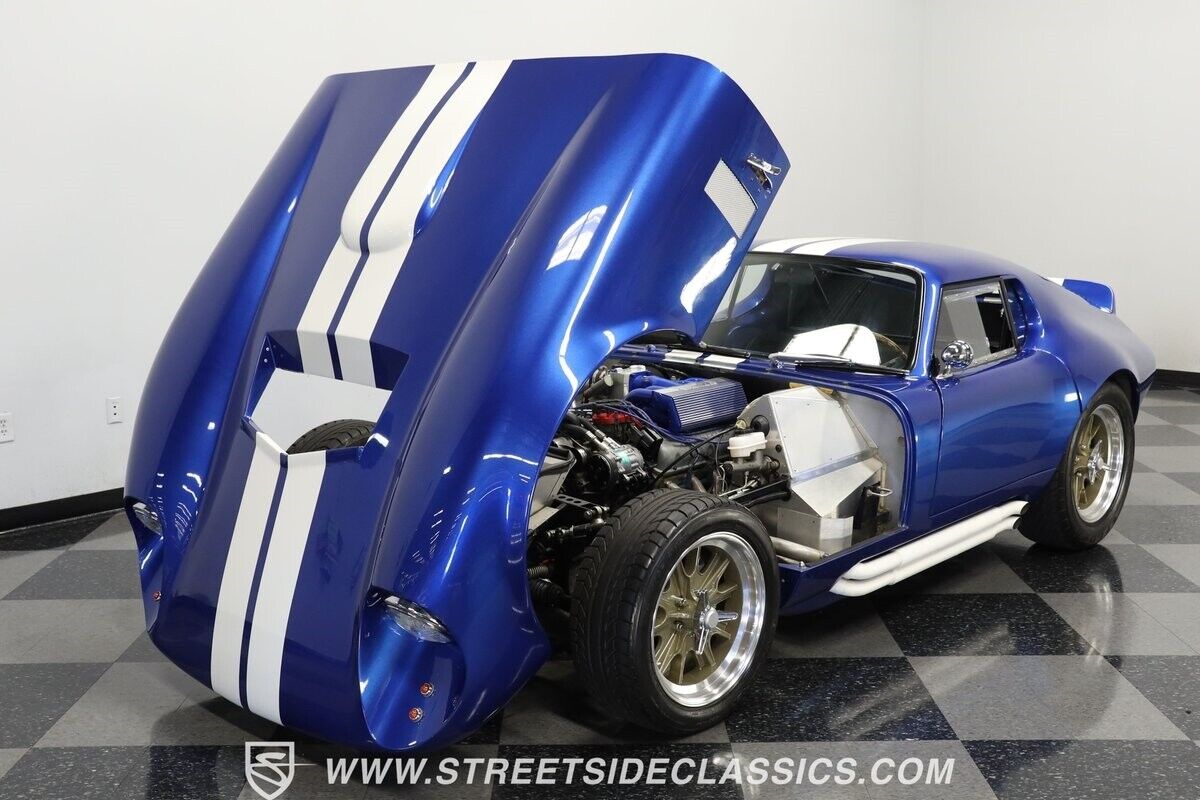 Shelby-Daytona-Coupe-1965-Blue-Black-0-30