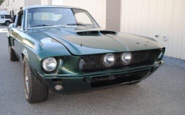 Shelby-GT-500-Coupe-1967-Green-143232-17