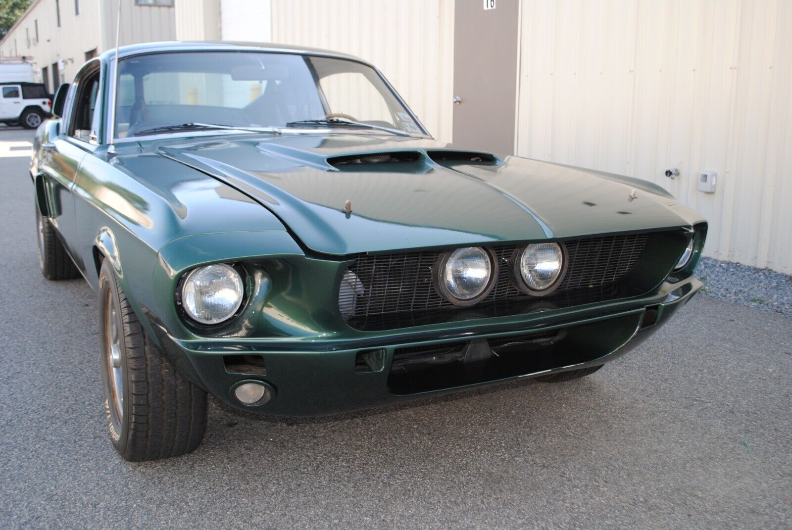 Shelby-GT-500-Coupe-1967-Green-143232-17