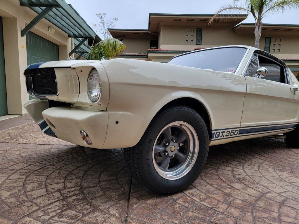 Shelby-GT350-Coupe-1965-White-Black-38656-7