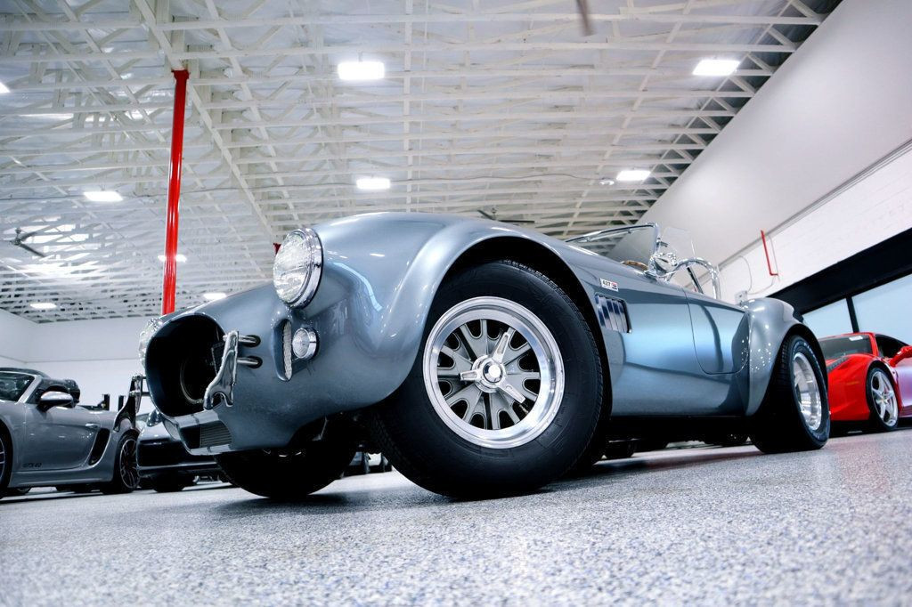 Shelby-Superformance-Cobra-427-Cabriolet-1965-Titanium-Silver-Stripe-Black-Lthr-7751-5