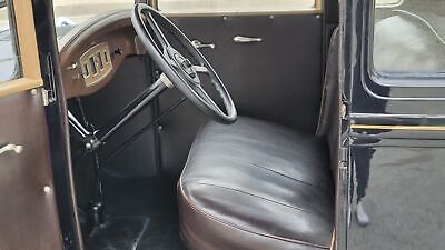 Studebaker-2-DOOR-COUPE-Coupe-1930-Black-Brown-116510-15