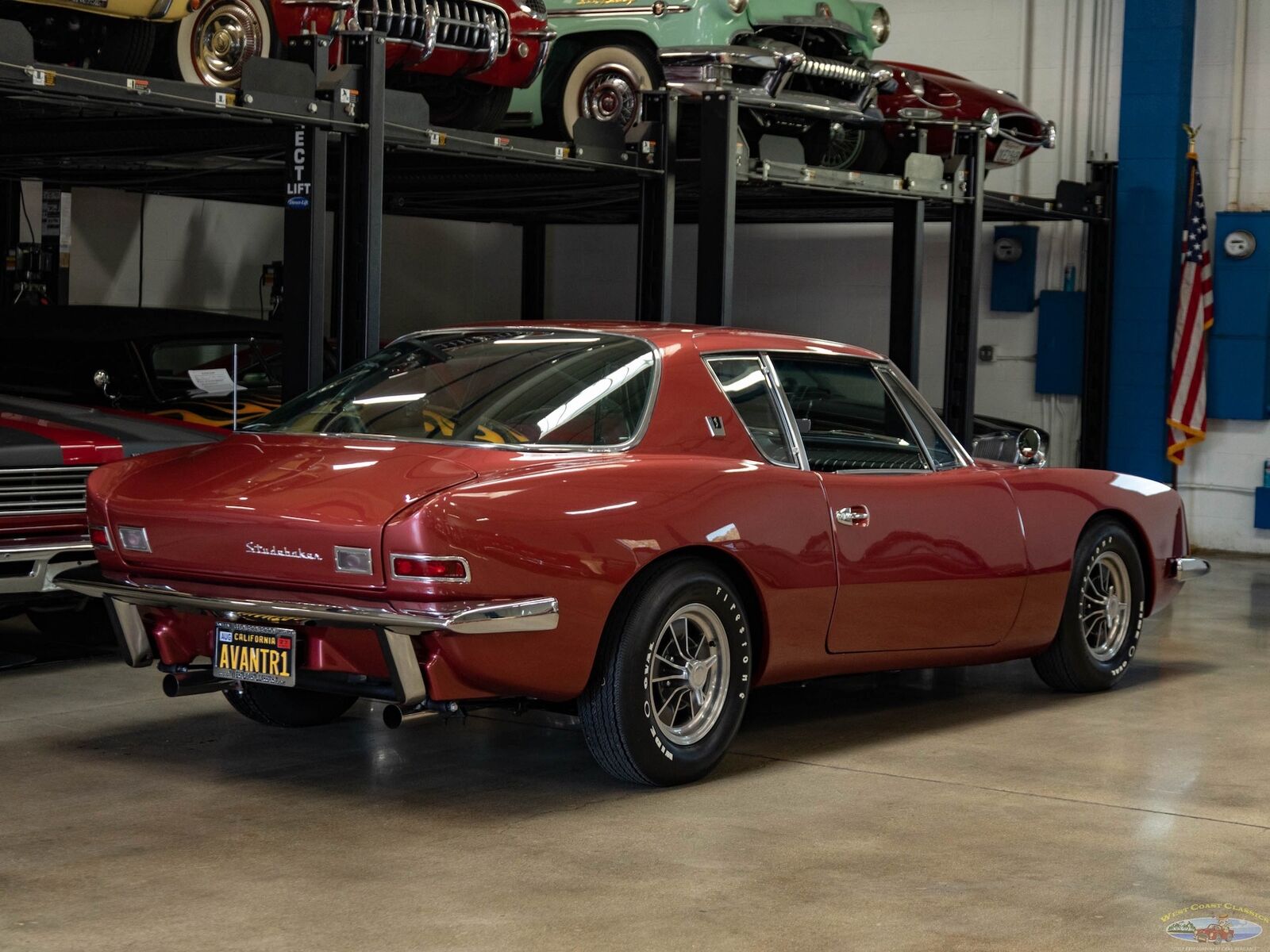 Studebaker-Avanti-1964-Red-Black-117981-23