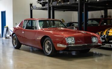 Studebaker-Avanti-1964-Red-Black-117981-9