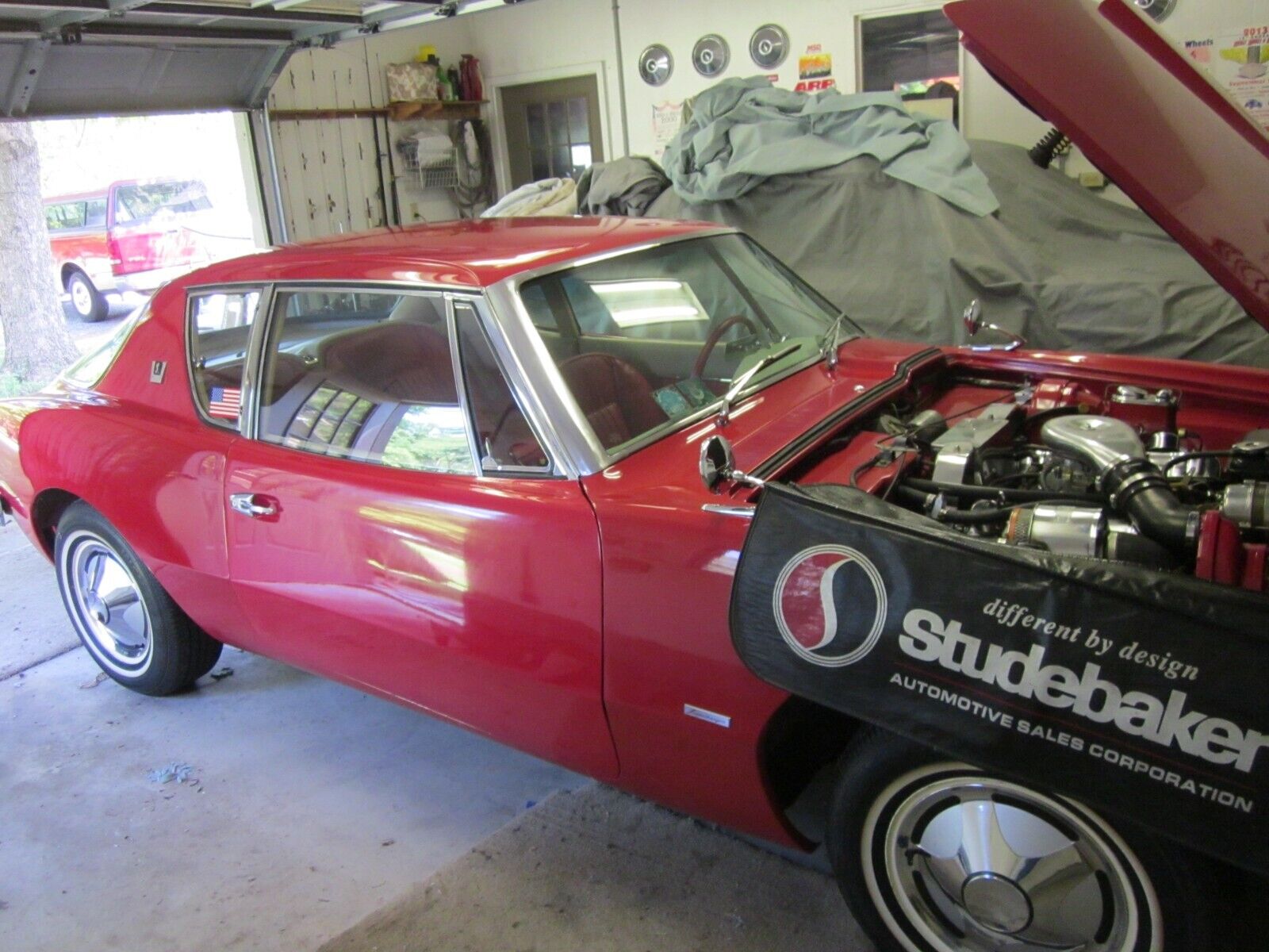 Studebaker-Avanti-Coupe-1963-Red-Red-0-1