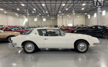 Studebaker-Avanti-Coupe-1963-White-Tan-136046-5