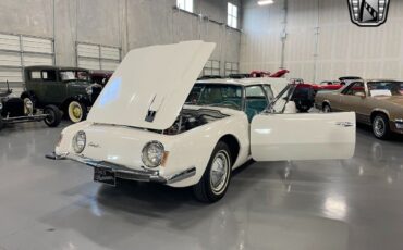 Studebaker-Avanti-Coupe-1963-White-Tan-136046-8