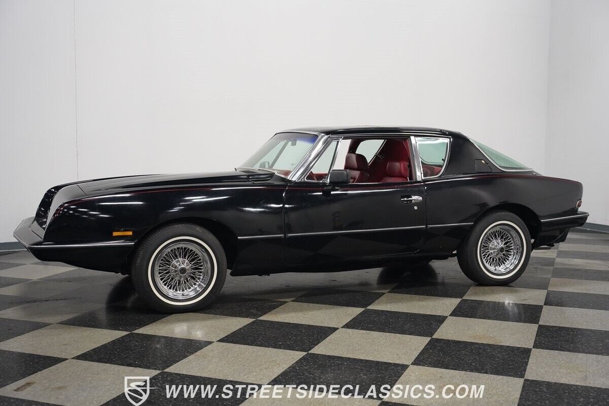 Studebaker-Avanti-Coupe-1984-Black-Red-22053-8