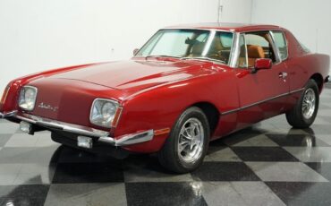 Studebaker-Avanti-II-Coupe-1980-Burgundy-Tabacco-58379-5