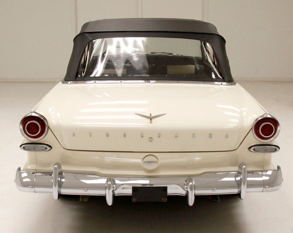 Studebaker-Daytona-Lark-Cabriolet-1962-White-Black-1374-5