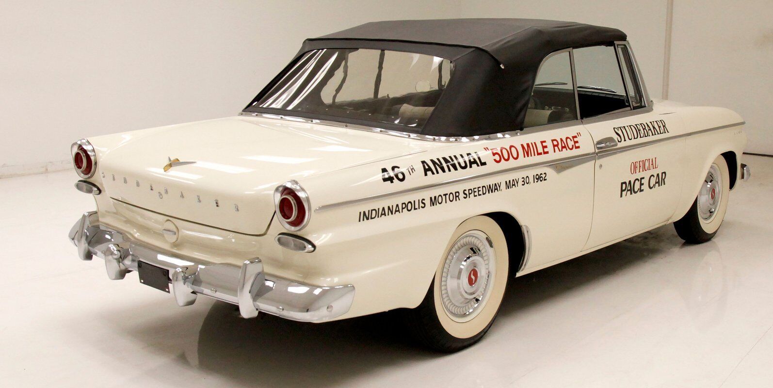 Studebaker-Daytona-Lark-Cabriolet-1962-White-Black-1374-6