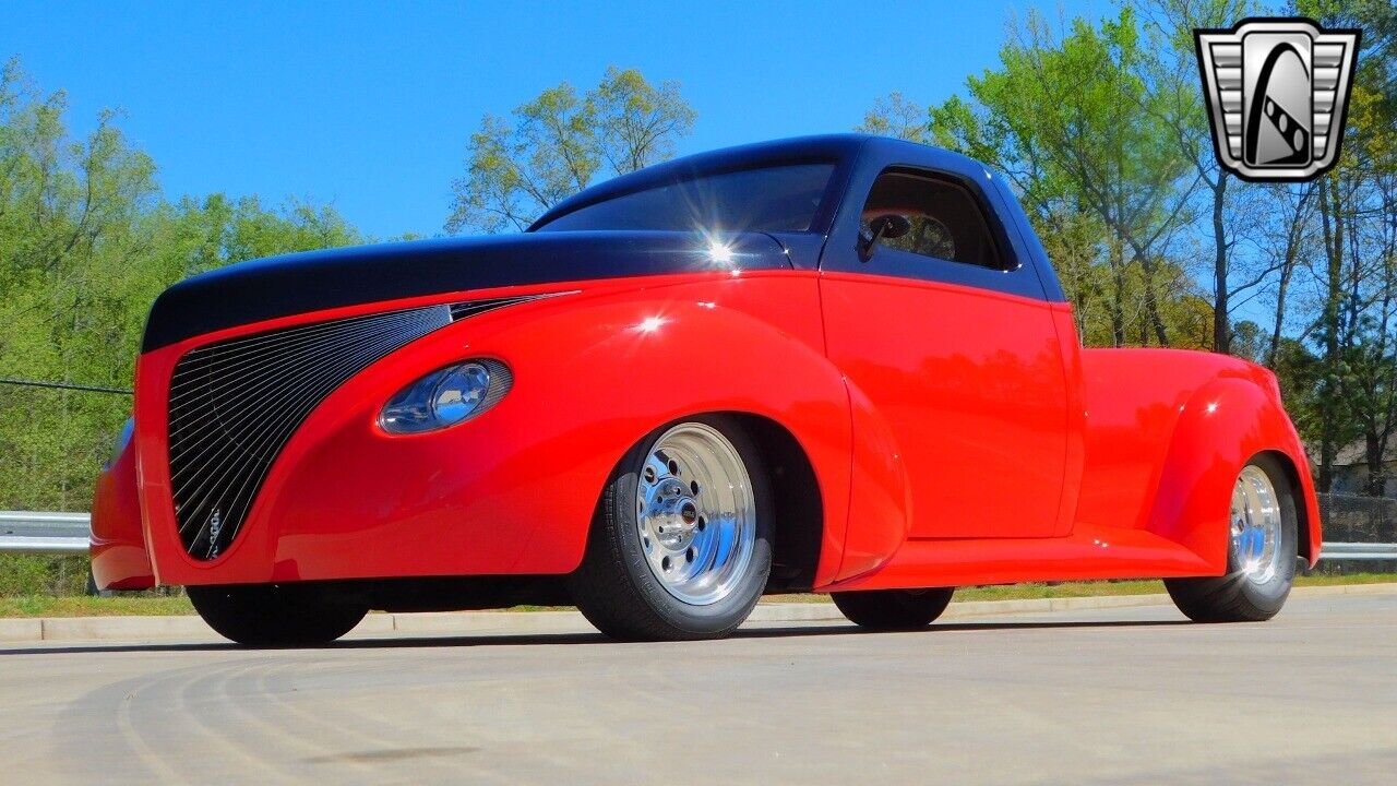 Studebaker-Express.-Pickup-1939-Red-Tan-17486-3