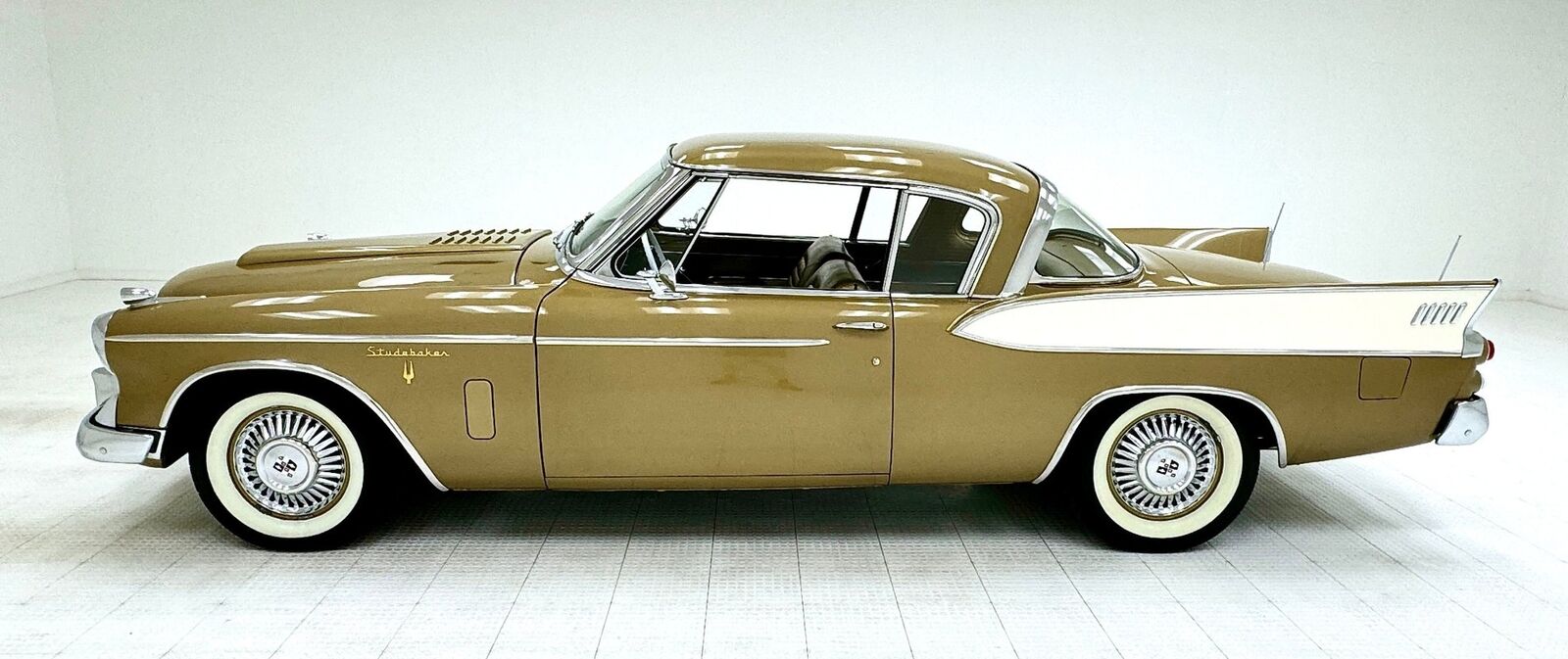 Studebaker-Golden-Hawk-1957-Gold-Gold-133165-1