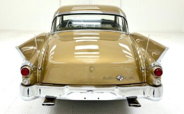 Studebaker-Golden-Hawk-1957-Gold-Gold-133165-3