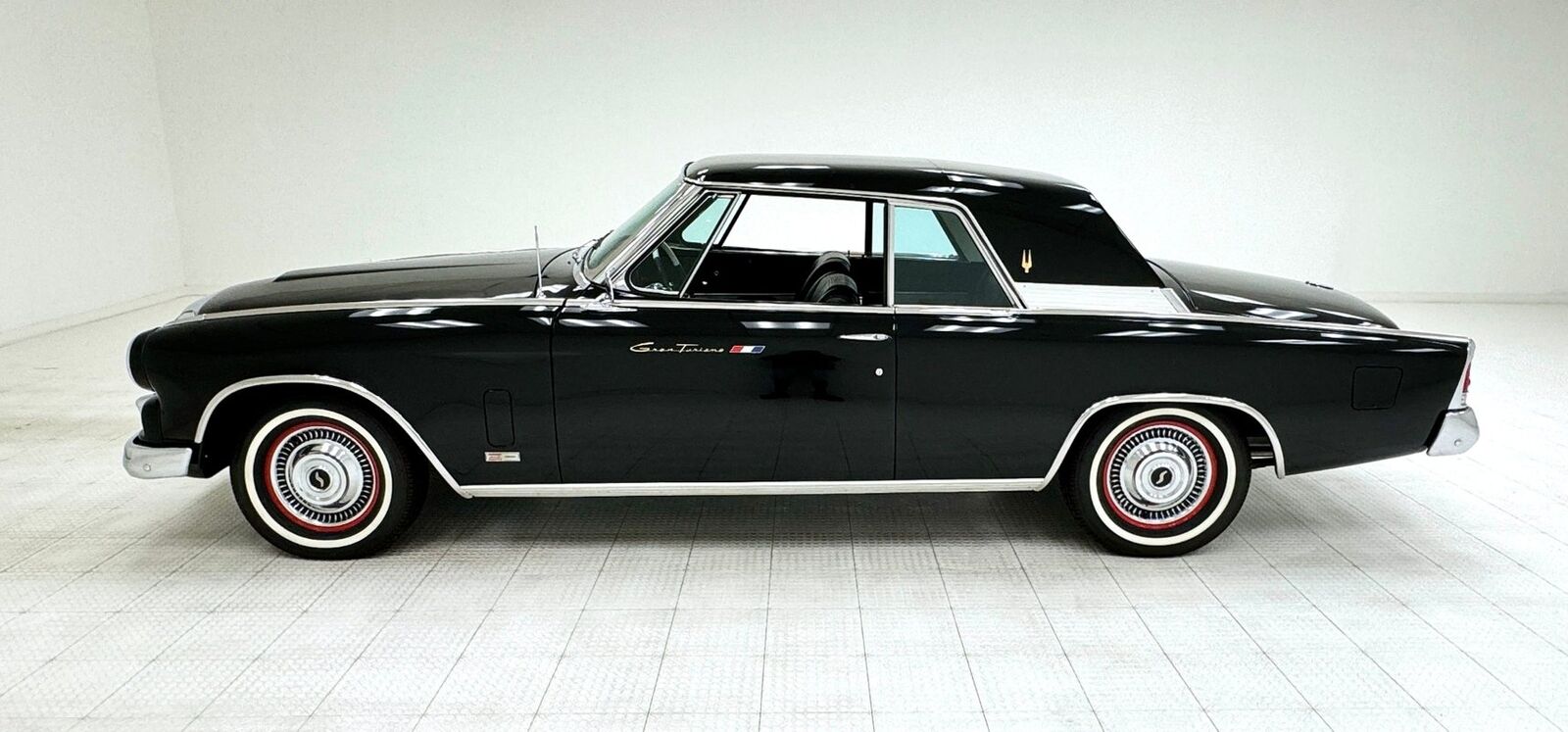 Studebaker-Gran-Turismo-Coupe-1963-Black-Black-139636-1